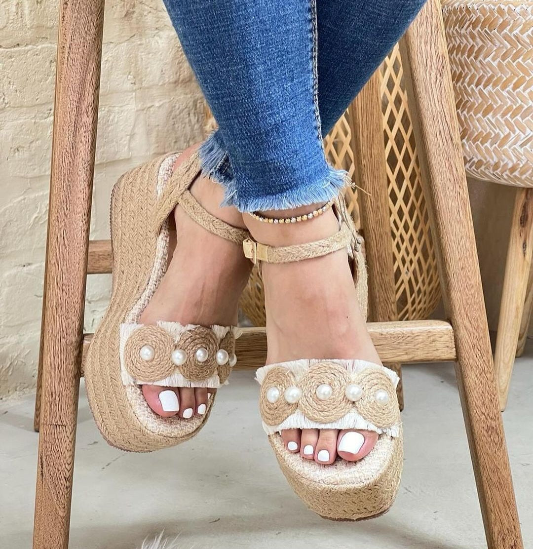 Pearl and Jute Phany Sandals